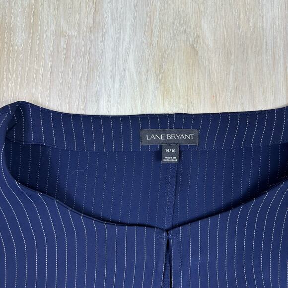 Lane Bryant Navy Key Hole Pin Stripe Bell Sleeve Print Long Sleeve Blouse 14/16 - Picture 8 of 14